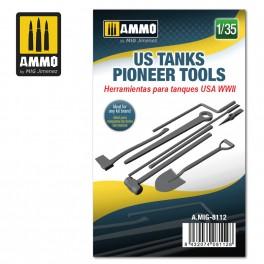 AMMO 8112 1/35 US WWII Tank Pioneer Tools